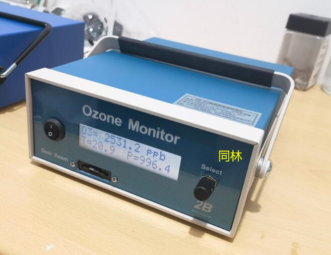 美國2B臭氧檢測儀如何打開和關(guān)閉模擬輸入和改變模擬輸出比例因子(圖1)