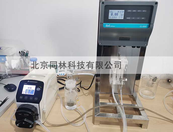 水中臭氧檢測儀測試現(xiàn)場(圖1)